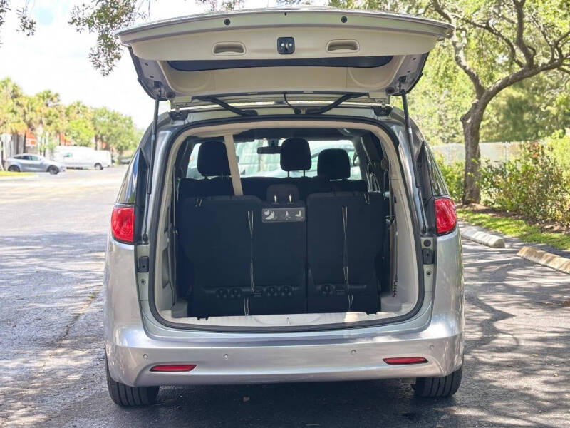 2019 Chrysler Pacifica L