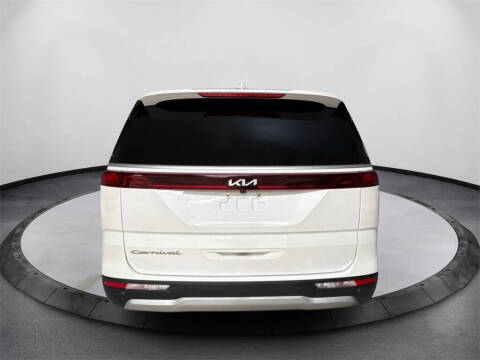2022 Kia Carnival EX