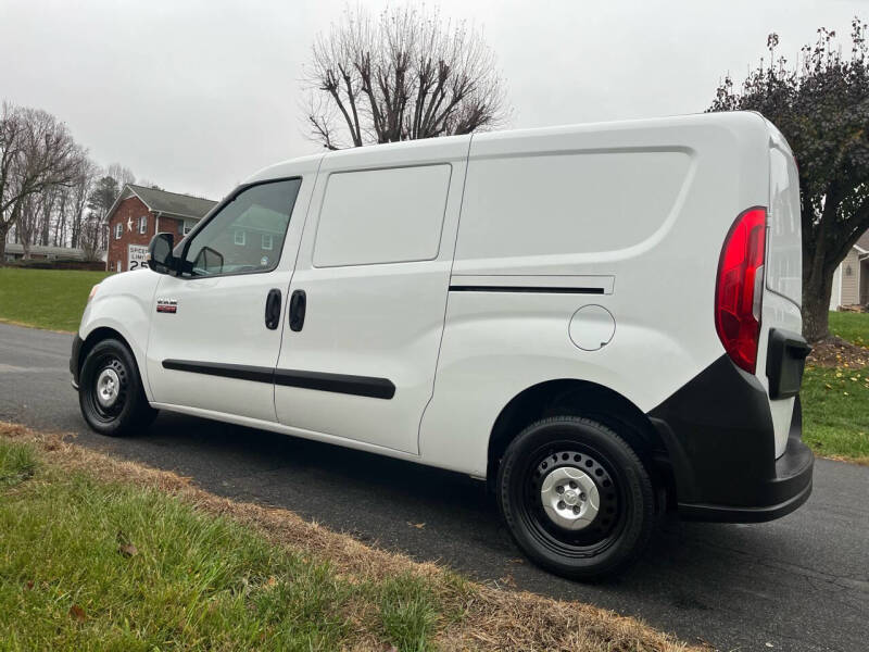 2017 RAM Promaster City Tradesman photo 11