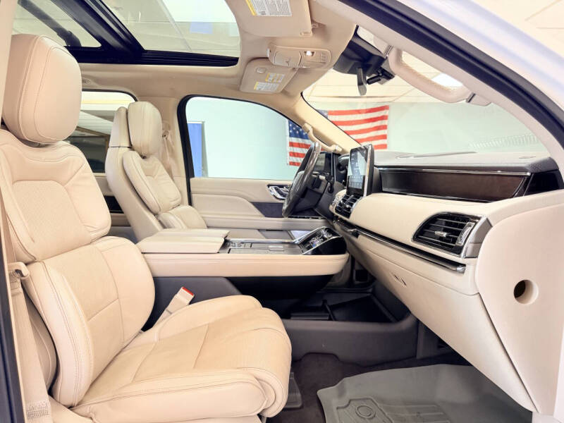 2019 Lincoln Navigator L Reserve