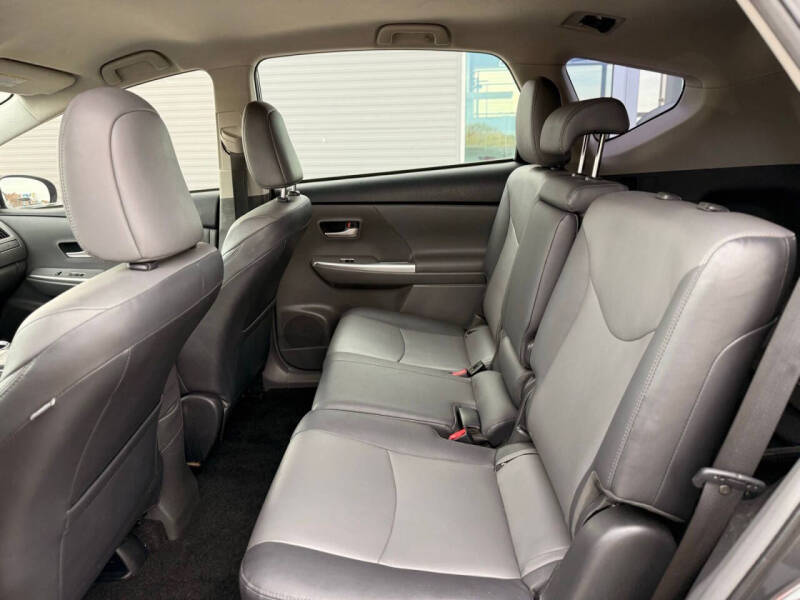 2012 Toyota Prius v Five