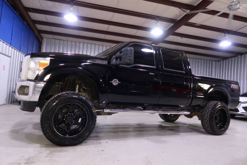 2016 Ford F-250 Super Duty Lariat's photo