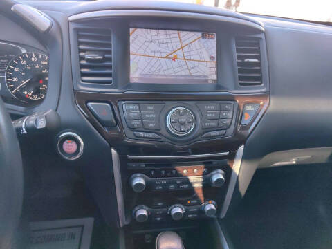 2015 Nissan Pathfinder SL