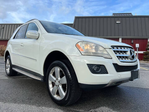 2009 Mercedes-Benz M-Class for sale at Auto Warehouse in Poughkeepsie NY