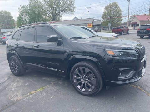 2019 Jeep Cherokee for sale at Auto Exchange in The Plains OH