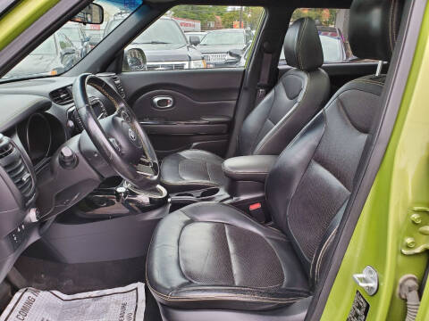 2014 Kia Soul +