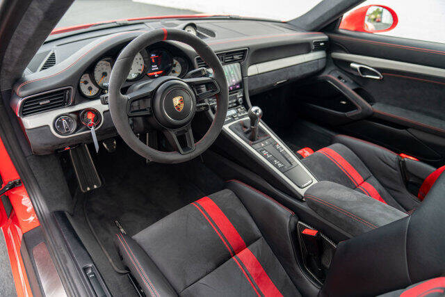 2018 Porsche 911 9