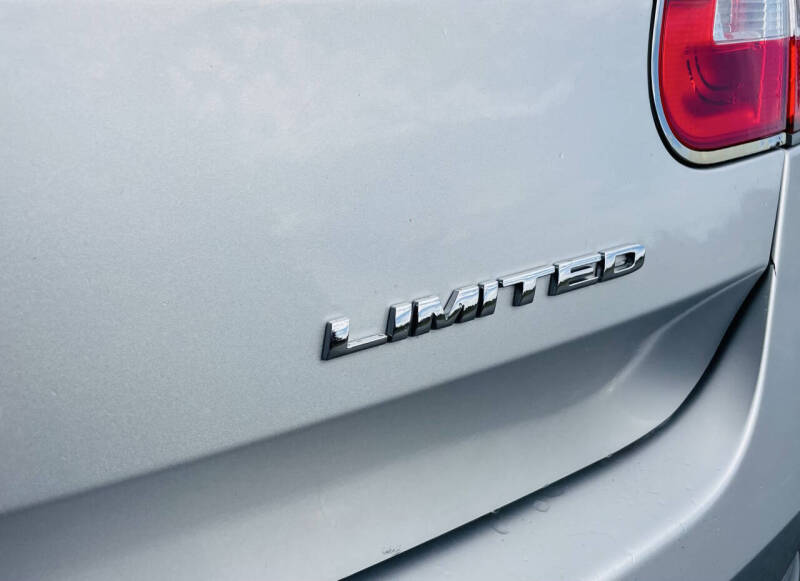 2011 Ford Taurus Limited