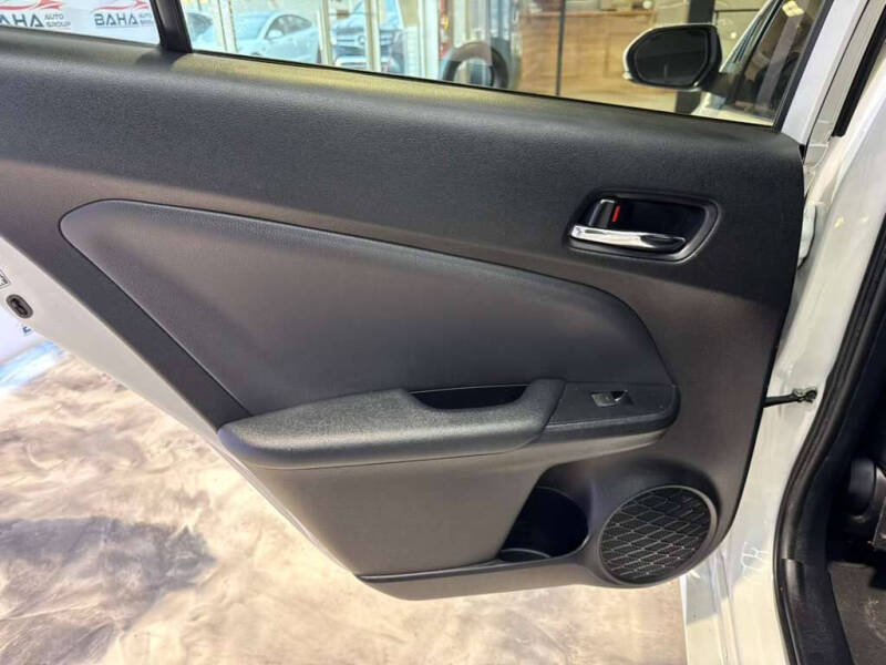 2019 Toyota Prius L Eco