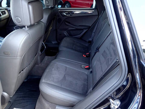 2015 Porsche Macan S