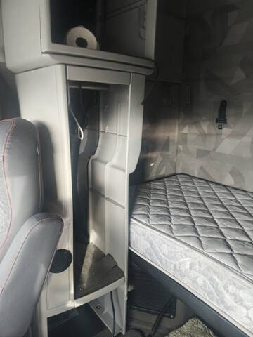 2008 Volvo VNL