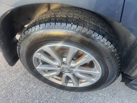 2015 Nissan Pathfinder SV