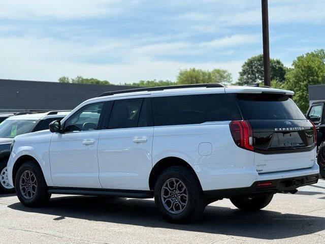 2025 Ford Expedition MAX Active