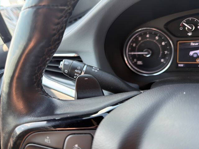 2023 Buick Enclave Essence