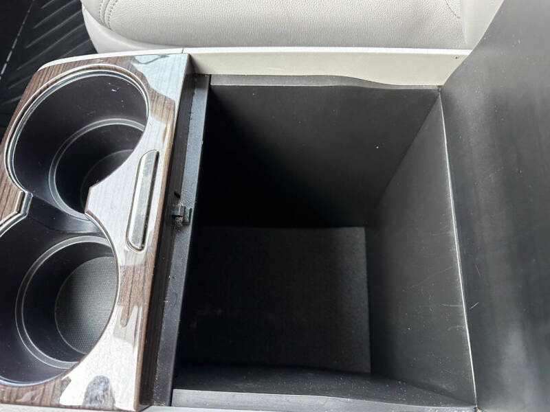 2019 Toyota Sienna XLE 7-Passenger