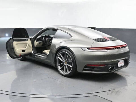 2022 Porsche 911 Carrera