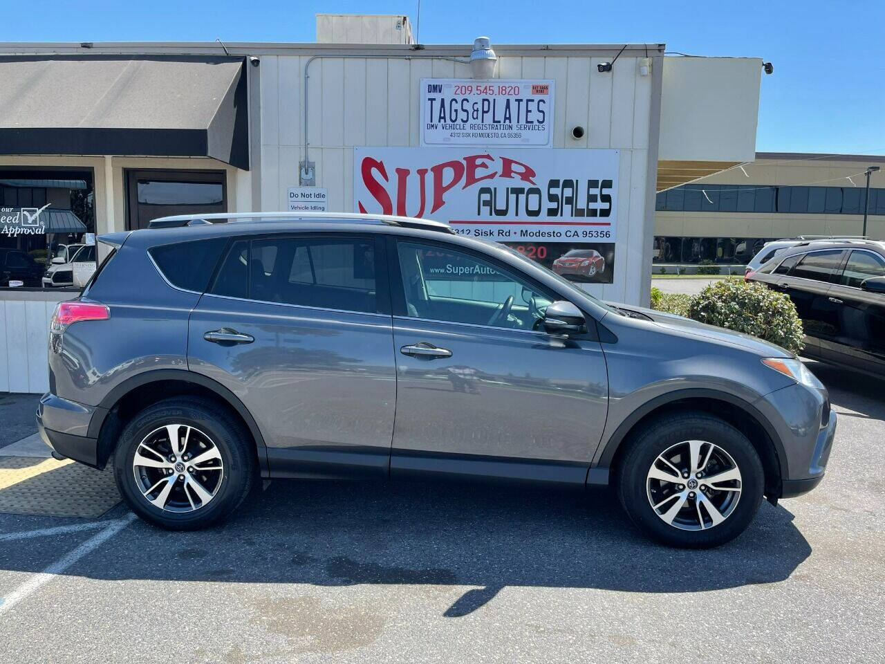 2018 Toyota RAV4 for sale at Super Auto Sales Modesto in Modesto, CA