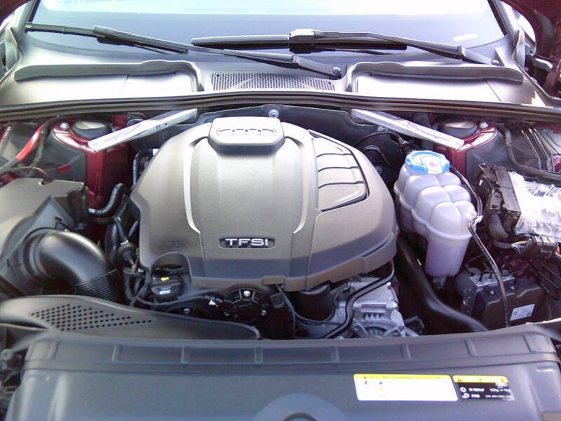 2018 Audi A4 2.0T quattro Premium Plus