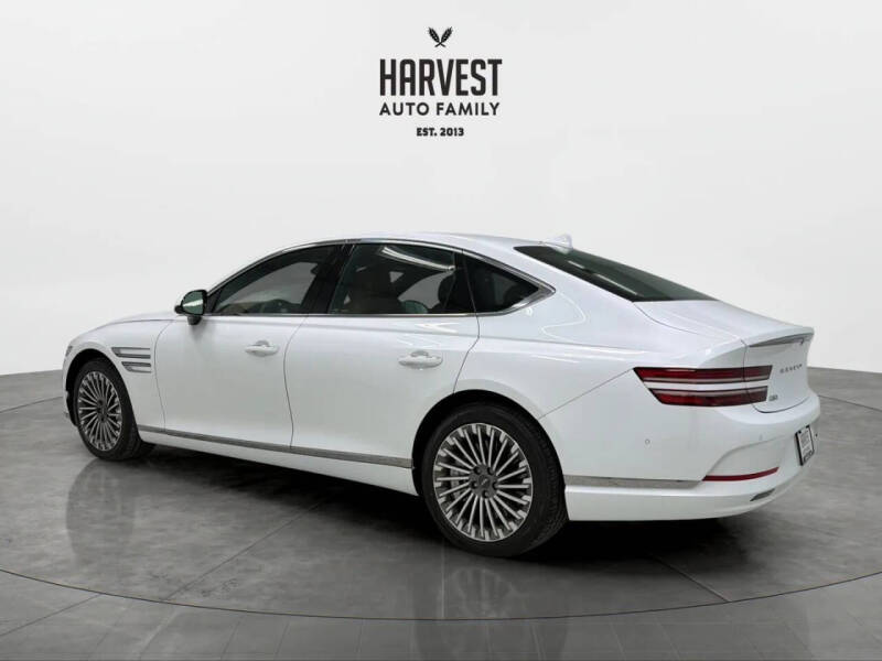 2024 Genesis Electrified G80 Advanced