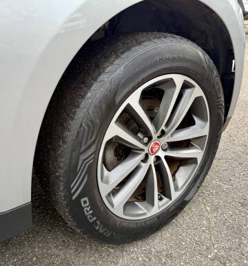 2019 Jaguar F-PACE 25t Premium