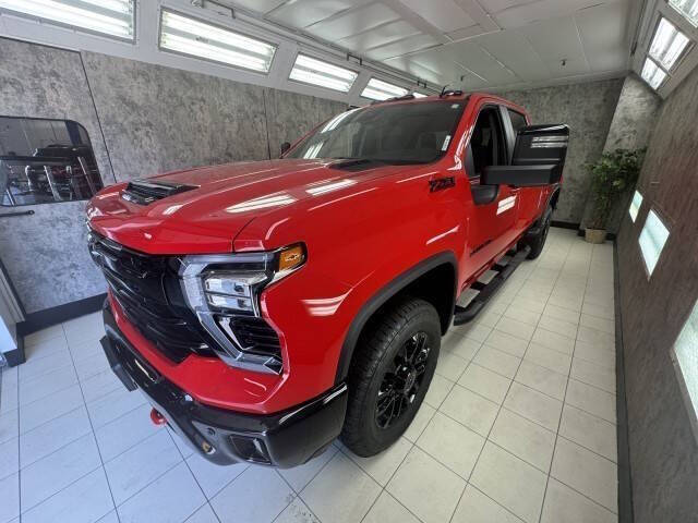 2025 Chevrolet Silverado 3500HD LT's photo