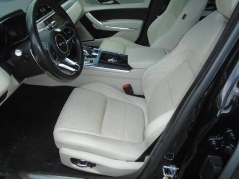 2022 Jaguar XF P300 R-Dynamic SE