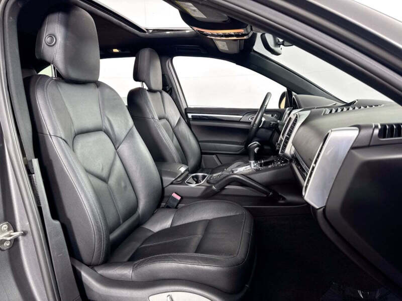 2012 Porsche Cayenne Tiptronic