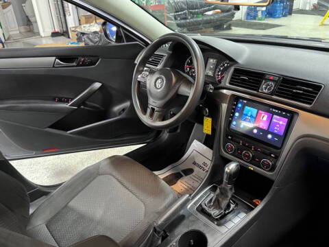 2012 Volkswagen Passat S PZEV