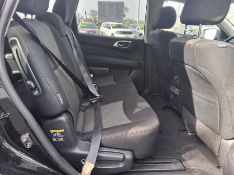 2018 Nissan Pathfinder S