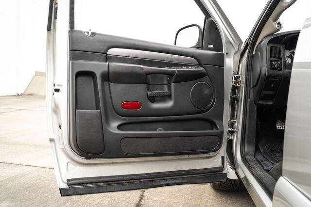 2005 Dodge Ram 1500 SRT-10