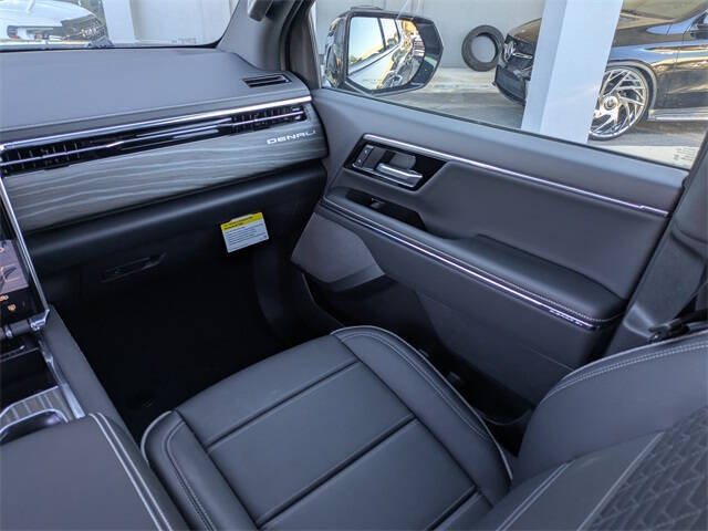 2025 GMC Sierra EV Denali