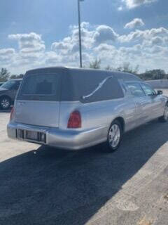 2011 Lincoln Town Car Sedan - $27,950