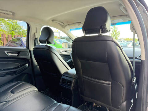 2019 Ford Edge Titanium