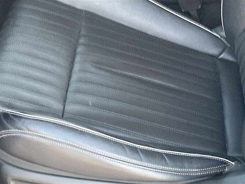 2022 Genesis G70