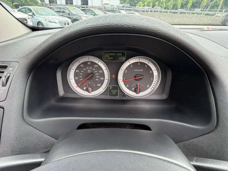 2011 Volvo C70 T5