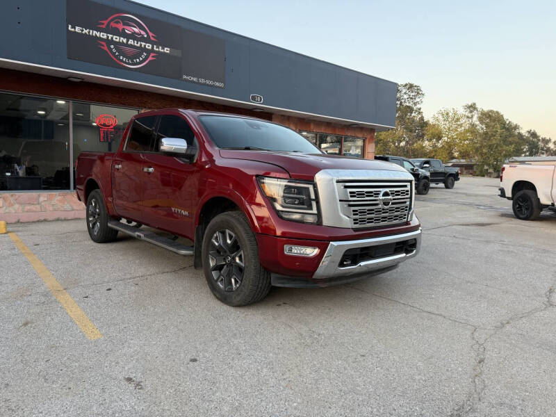 2022 Nissan Titan Platinum Reserve's photo