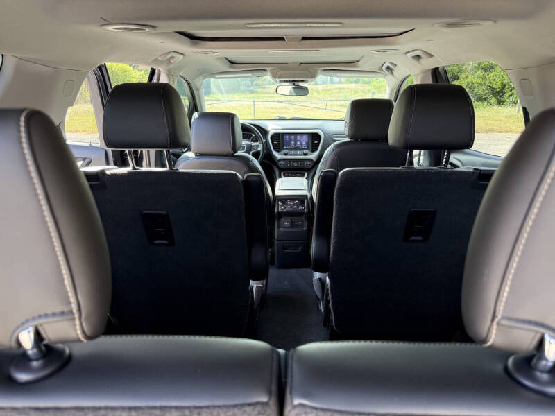 2020 GMC Acadia SLT