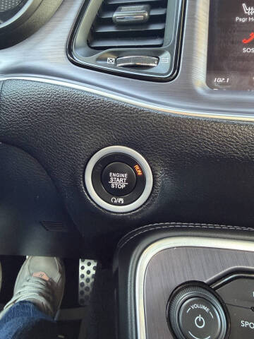 2018 Dodge Challenger 392 HEMI Scat Pack Shaker