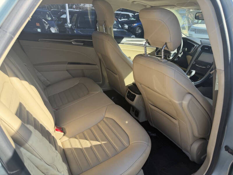 2014 Ford Fusion Hybrid SE