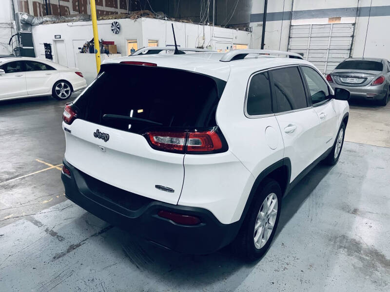 2018 Jeep Cherokee Latitude Plus