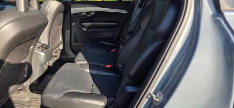 2021 Volvo XC90 T5 Momentum