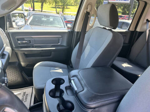 2021 RAM 1500 Classic SLT