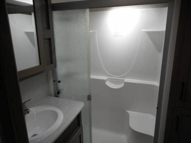 2020 n/a Keystone Carbon 337 Toy Hauler