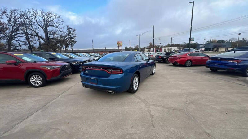 2022 Dodge Charger SXT photo 7