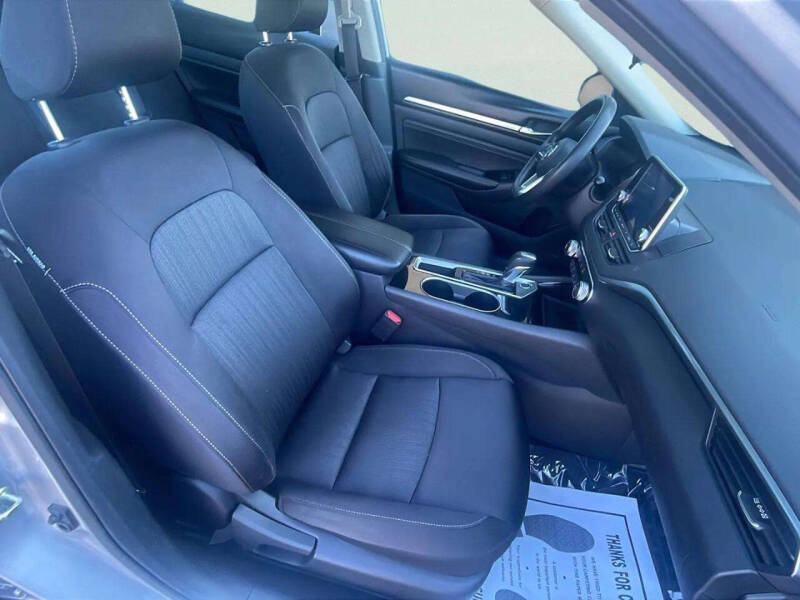 2021 Nissan Altima 2.5 SV