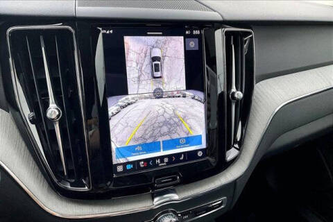 2025 Volvo XC60 B5 Plus Dark Theme