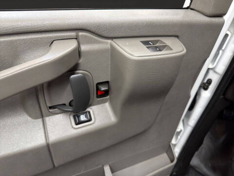 2021 Chevrolet Express 2500