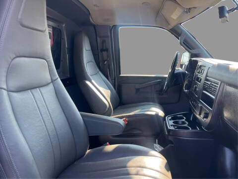 2021 Chevrolet Express 2500