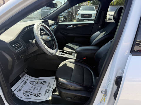2023 Ford Escape ST-Line