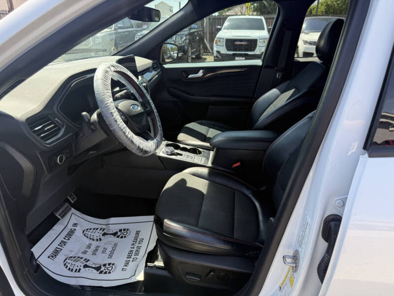 2023 Ford Escape ST-Line